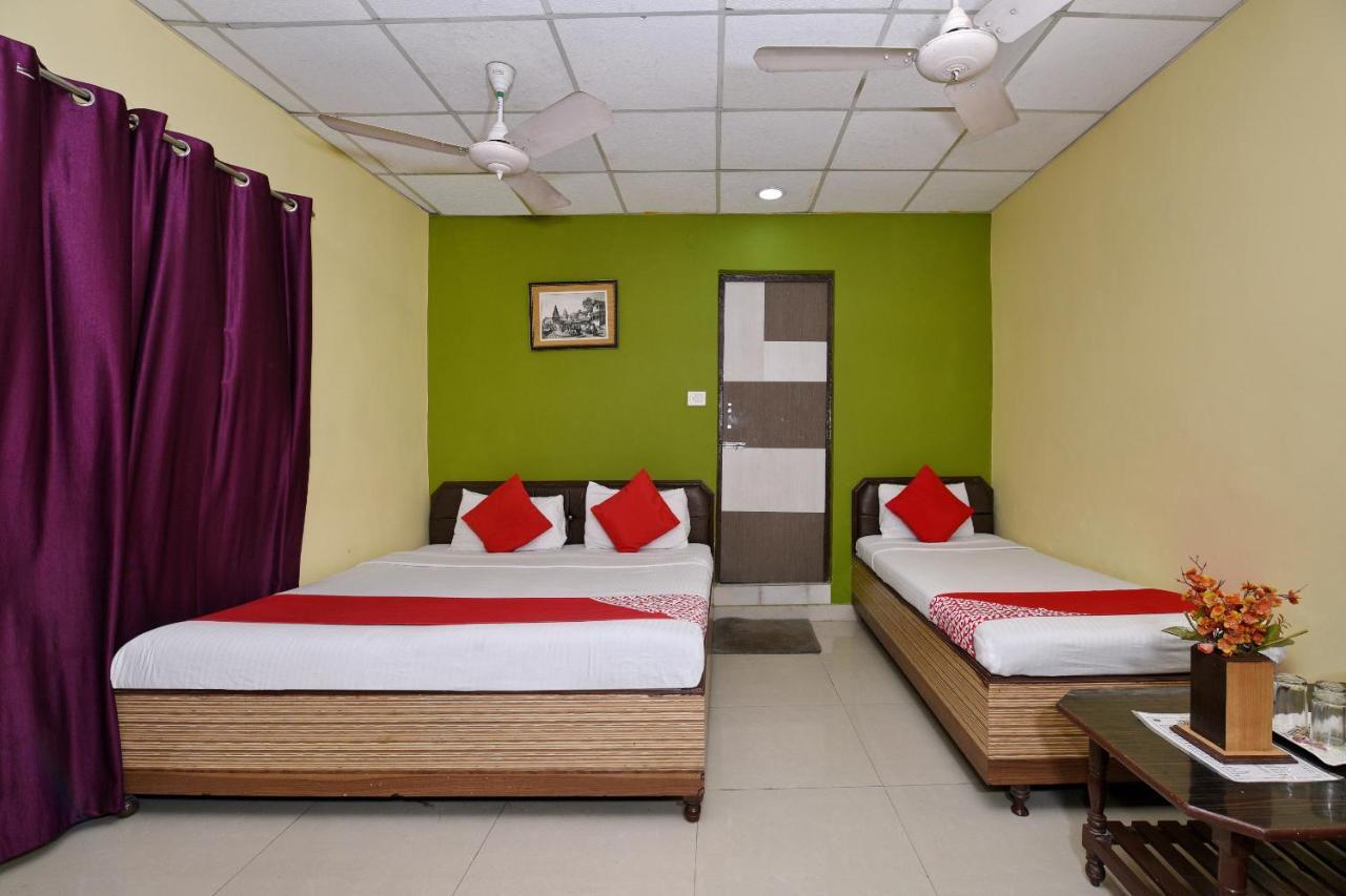 Oyo 3519 Hotel Garden Inn Bénarès Extérieur photo